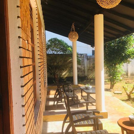 Dilena Beach Inn Tangalle Bagian luar foto