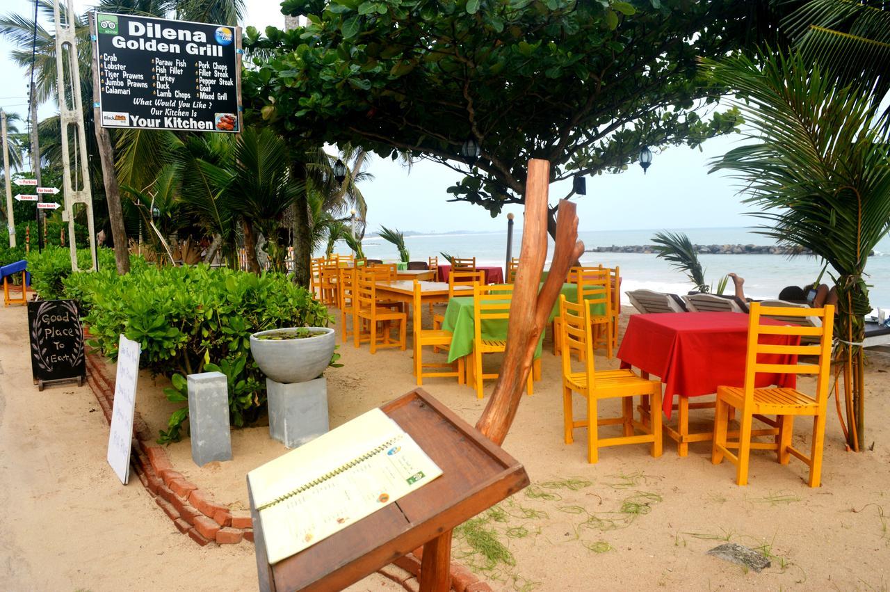 Dilena Beach Inn Tangalle Bagian luar foto